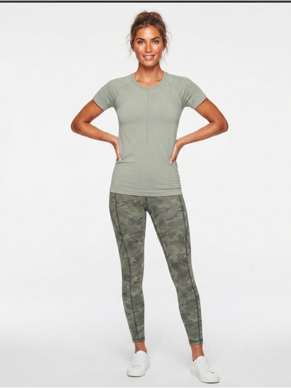 Athleta Short Sleeve Performance Tee in Sage Green